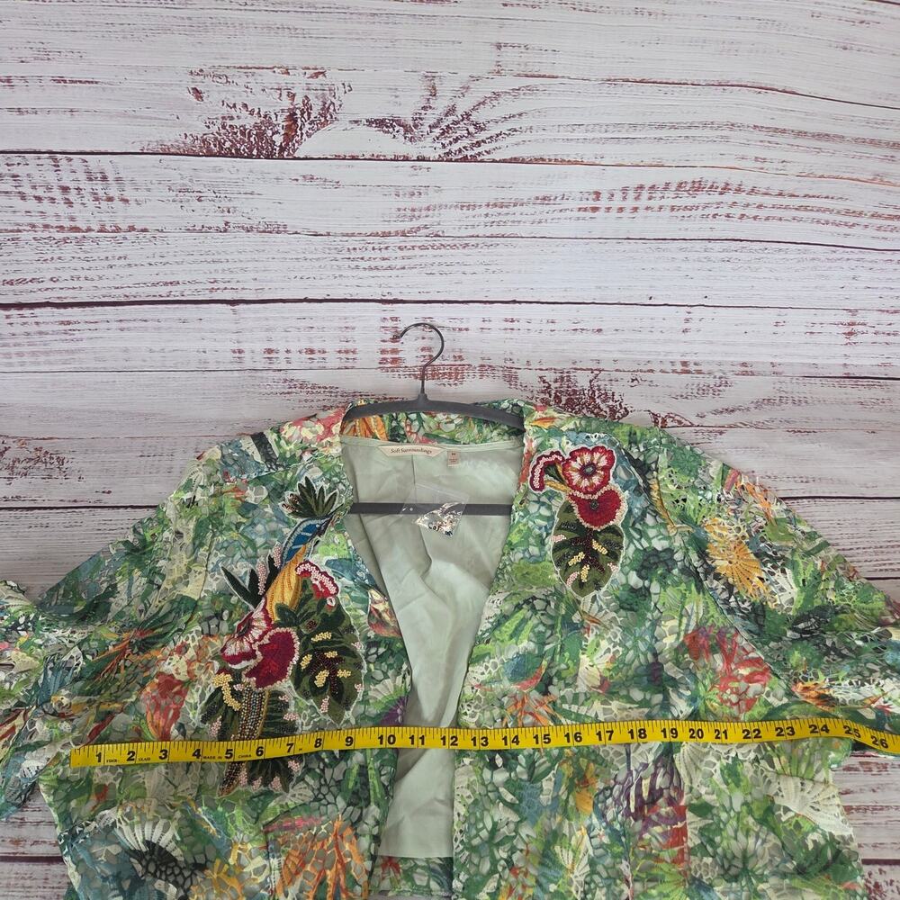 Green Multicolor Embroidered Cropped Jacket - Picture 12 of 15